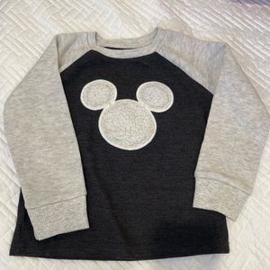 Disney 4T Mickey Mouse sweatshirt